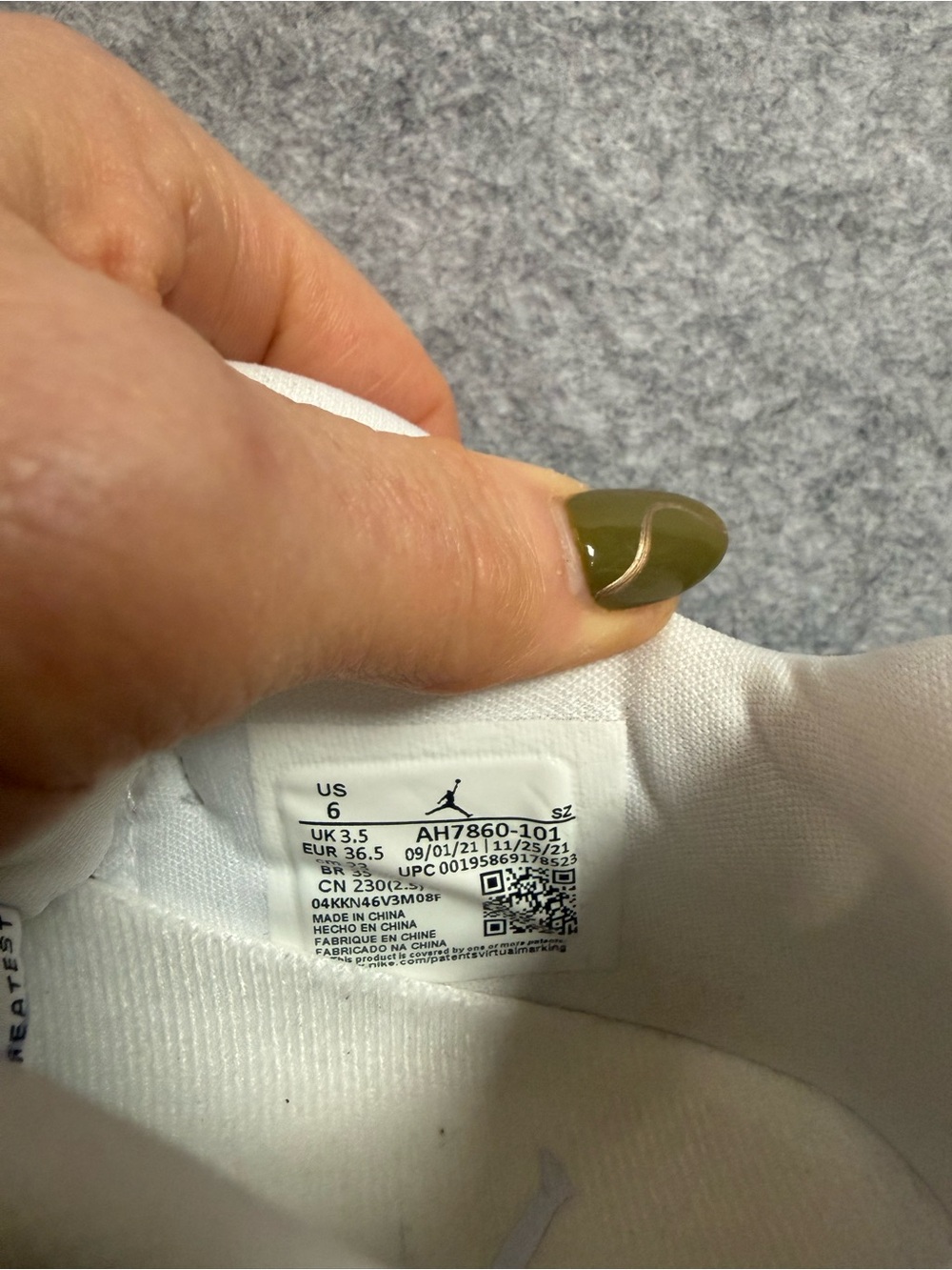 Air Jordan 11 Retro Low Pure Violet Shoes - Picture 7 of 12